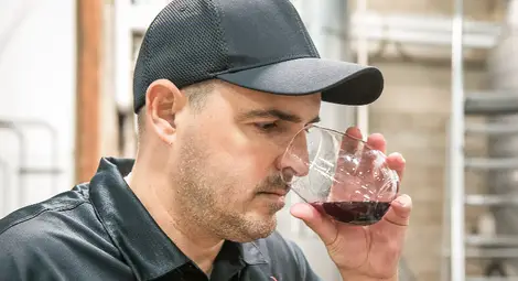 Възпитаник на УХТ грабна 2 златни и 2 сребърни медала от състезание за вино в САЩ /галерия/