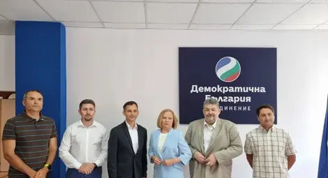 Надежда Йорданова, „Демократична България“: Предлагаме устойчиви решения и със сърцето си работим разумно Надежда Йорданова, „Демократична България“: Предлагаме устойчиви решения и със сърцето си работим разумно