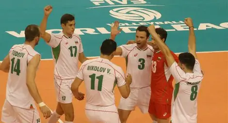Бунт в националния по волейбол заради треньор