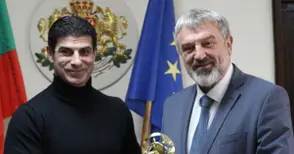 Президентът на БФС Георги Иванов-Гонзо обсъди развитието на футбола с властта в Русе