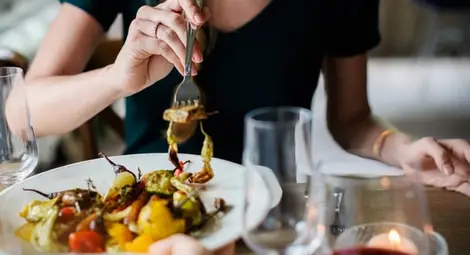 Защо не трябва да вземате решения на празен стомах, според науката