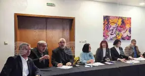 Актуални проблеми в образованието коментираха по време на кръгла маса в Търговище заети в сектора, синдикати и институции