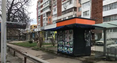 Кандидатите да наемат павилионите до спирките имат още седмица