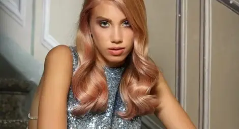 Стилистка от Русе влезе в световния Топ 3 с визията на талантливата Петя Стилистка от Русе влезе в световния Топ 3 с визията на талантливата Петя