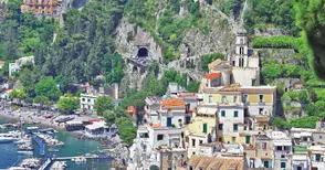 Градът в скалите