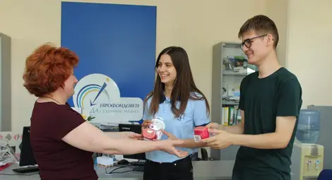 Гимназисти от &bdquo;Канети&ldquo; спечелиха конкурс за млади предприемачи