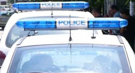 Потрошиха с камъни офис на ГЕРБ