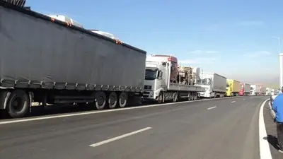 Около 15 км е опашката от тирове на ГКПП &bdquo;Кулата &ndash; Промахон&rdquo;