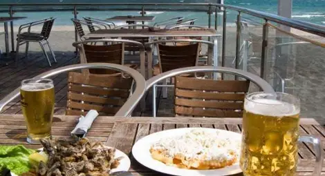 Заведенията на плажа стават по-големи Заведенията на плажа стават по-големи