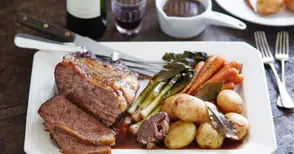 И печеното говеждо влязло в битката на Англия с кулинарния диктат на Франция