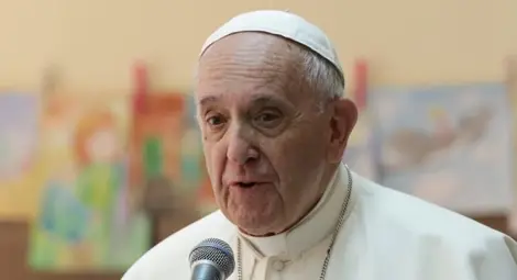 Папа Франциск: Не ползвайте телефони, когато сте около масата, общувайте си