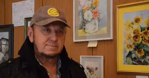 Зъболекар изненада  колегите си с картини