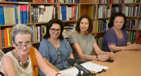 Отляво надясно: Проф.Пенка Ангелова, Веселина Антонова, Детелина Каменова и Виолета Радева.                                                                                                              Снимка: Красимир СТОЯНОВ