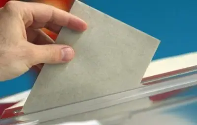 300 000 са подкрепили идеята за референдум досега