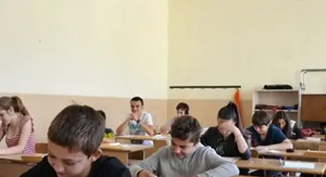 ЕК инициатива: Децата да учат по два чужди езика ЕК инициатива: Децата да учат по два чужди езика