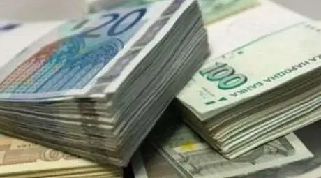 Дянков ще облага лихвите на рекордните 34,7 милиарда лева депозити на лентяйстващото население