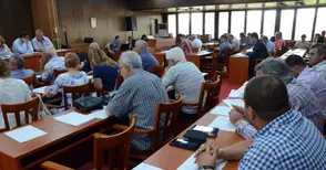 Декларация срещу насилието над медици подкрепена с ръкопляскания