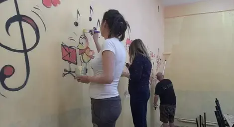 Заличаването на стенопис в &bdquo;Иван Вазов&ldquo; роди първо дело за произведение на изкуството