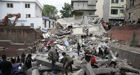 Бащата на изчезналия след труса в Непал българин: Още го няма