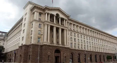 ЕНП: Oтговорност на президента е ултранационалисти да не управляват България