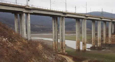 Язовир &ldquo;Цонево&rdquo; пресъхва