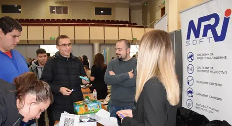 В Русенския университет се проведе младежка трудова борса "Кариерни хоризонти"