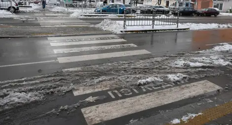 Общината плаща 25 000 лева на тежко пострадала на пешеходна пътека жена