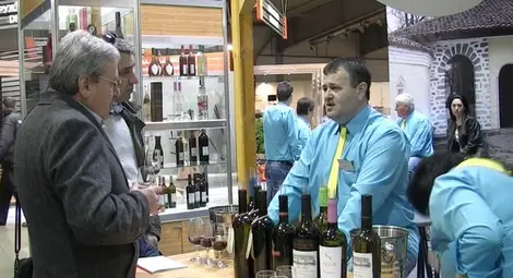 Над 150 изби от 18 държави се  представят на &bdquo;Винария 2017&ldquo;