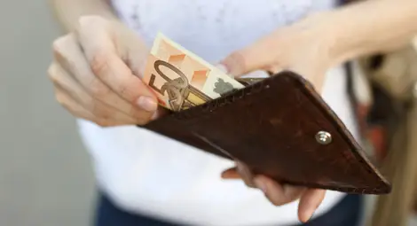 Затягат изискванията към колекторските фирми, ще ги глобяват, ако тормозят длъжници