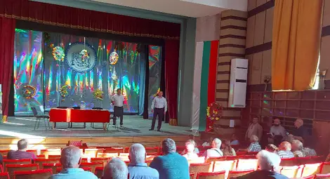 Кметът Пенчо Милков проведе открита приемна в Николово Кметът Пенчо Милков проведе открита приемна в Николово