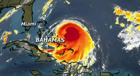 Ураганът Хоакин връхлетя Бахамите