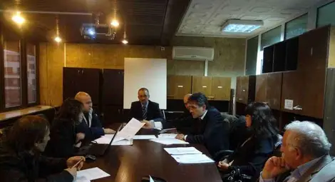 Обезопасяват спешно пасарелката над бул."България", полиция и прокуратура обсъждат по-тежки наказания на проститутките в района