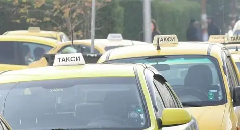 Под тепетата ври и кипи: Студенти окупират университета, а такситата - Пловдив!