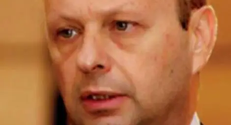 Банков бос разстрелян от бандити на мотори в центъра на Тирана Банков бос разстрелян от бандити на мотори в центъра на Тирана