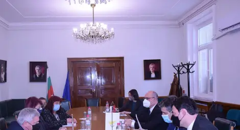 Русенският университет посрещна трима европейски посланици