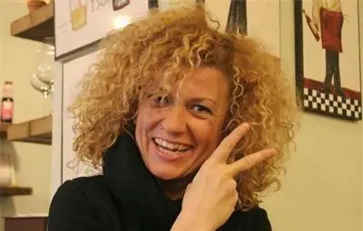 Люси Дяковска: На 18 години ме изнасилиха брутално