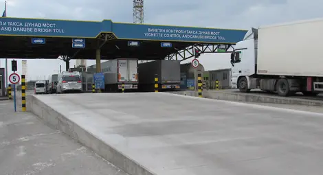 Румъния въвежда 14-дневна карантина за влизащите от България