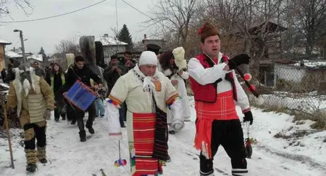Празнуваме Васильовден или Сурваки