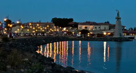 Танева освободи шестимата ръководители, организирали семинар в Несебър Танева освободи шестимата ръководители, организирали семинар в Несебър