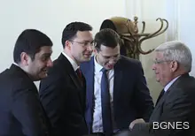 Комисията по външна политика отхвърли новия заем за 16 млрд. лева