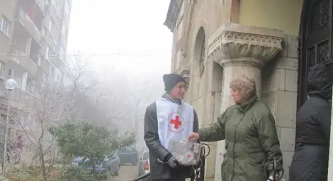 1644 лева за бедни деца събраха касичките на Червения кръст