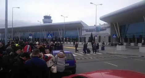 Евакуация на Летище София заради бомбени заплахи