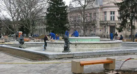 Подготвят за откриване градината на &bdquo;Батенберг&ldquo;