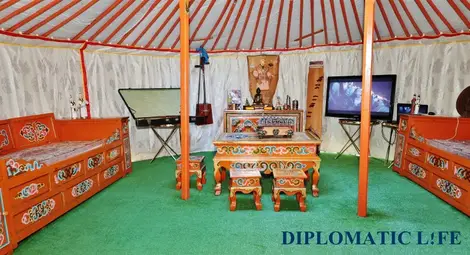 Възможностите за развитие на сътрудничеството обсъди областният управител на Русе Драгомир Драганов с посланика на Монголия Лхагвасурен Саяна