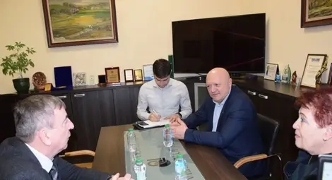 Ректорът на Русенския университет се срещна с председателя на район Тараклия