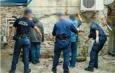 Пак нелегални афганистанци, хванаха ги край Стара Загора