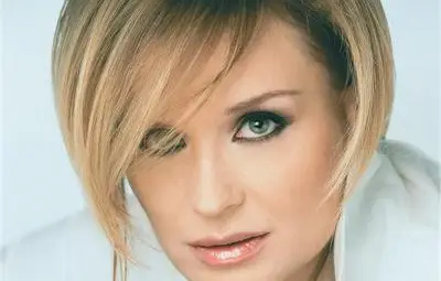 Аня Пенчева не казала дори на Сашо Диков, че не вижда и носи лупа в чантата си