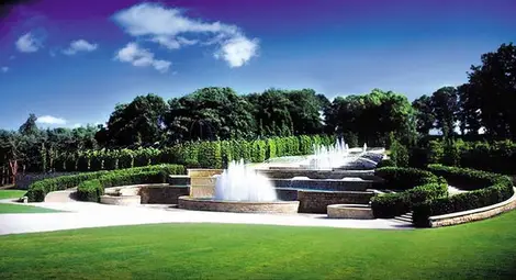 Градината на 100-те коварни убийци