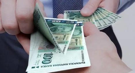 Рискът от лоши заеми скача след изтичането на мораториума по вноските