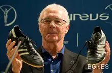 Бекенбауер уговори мач с извънземни Бекенбауер уговори мач с извънземни